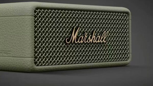 Retro portable Bluetooth speaker product image
