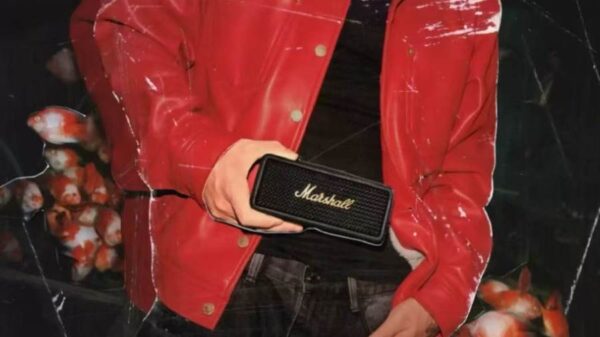 Retro portable Bluetooth speaker product image