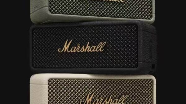 Retro portable Bluetooth speaker product image